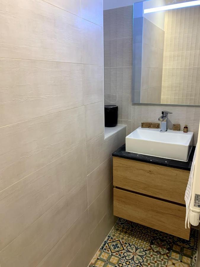 Luxe Et Calme En Hyper Centre - La Cour Des Bois Apartment Lyon Ngoại thất bức ảnh